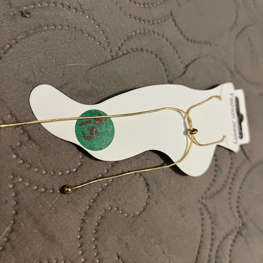 Elegant Gold Toned Anklet